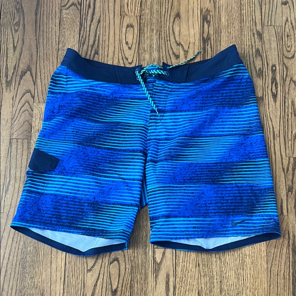 Men's Nike Blue Striped Board Shorts 38 9” inseam
